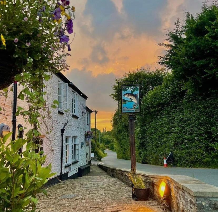 The Sea Trout Inn Totnes Eksteriør billede