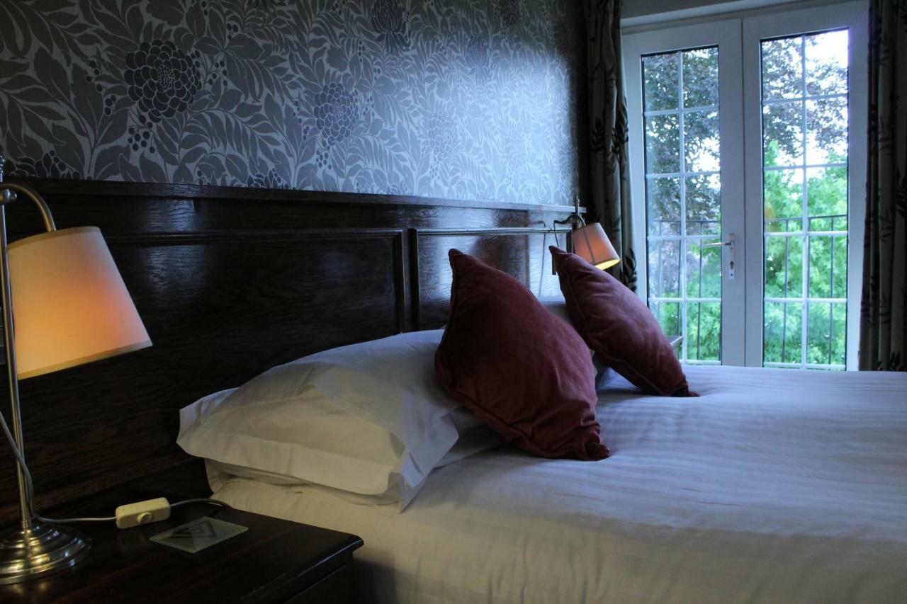 The Sea Trout Inn Totnes Eksteriør billede